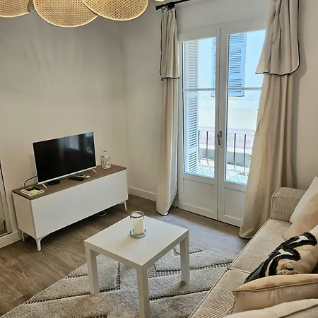 Between Sea And Ramparts - Elegance And Comfort